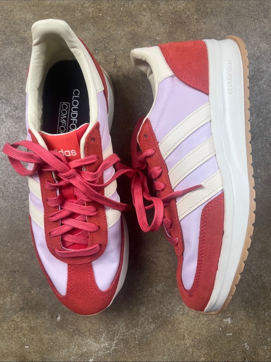 adidas Shoes - adidas Women’s Run 70’s Sneakers - Warm Pink, Red & Vanilla NWOB
Size: 9.5